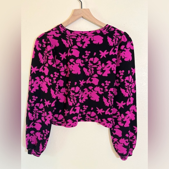 Milly Sweater - Women's Medium Black Pink EUC - Crewneck Long-Sleeved Floral - Picture 11 of 11